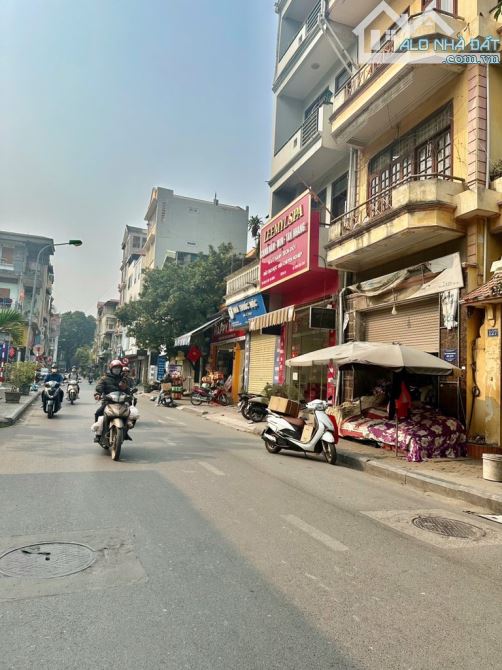 LÊ LỢI-HÀ ĐÔNG 4 TẦNG, NGÕ TO THÔNG, OTO ĐỖ NGÀY ĐÊM -FULL NỘI THẤT
