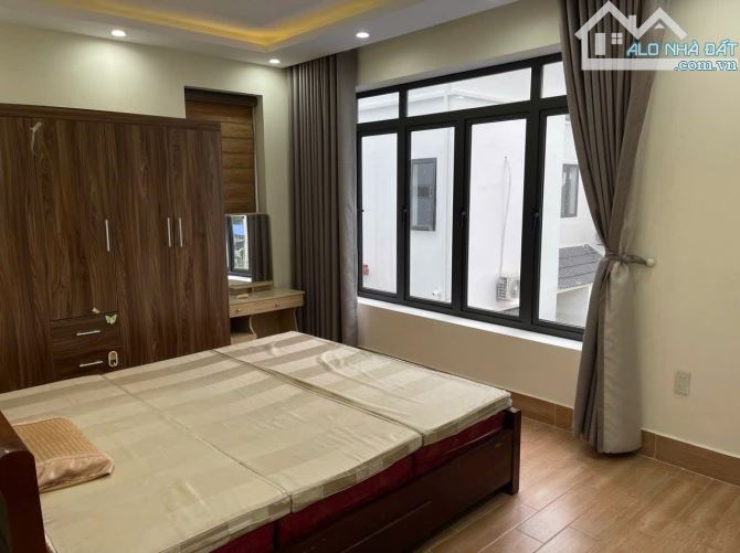 Bán nhà 03 tầng x 180m2 Biệt thự khu Mê Linh, Dương Kinh. Giá tốt nhất