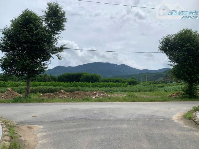 Bán lô đất 310m2 KQH thị trấn khe tre, Nam Đông giá đầu tư
