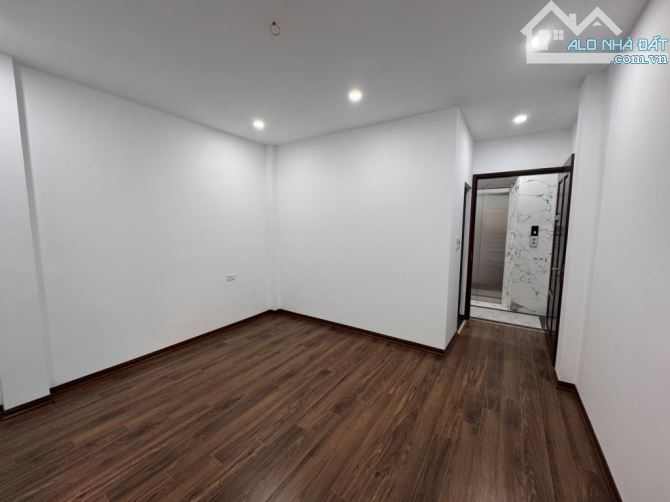 Nhà Đàm Quang Trung  - 5T ngõ thông - Ô tô nhỉnh 6 tỉ