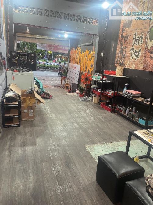 Phạm Văn Đồng Gò Vấp- 80m2- Mặt tiền kinh doanh- giá nhỉnh 10 tỷ