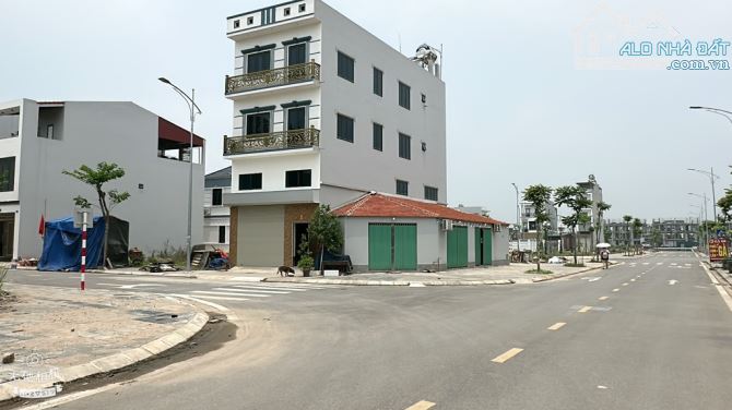 LÔ ĐẤT  VỊ TRÍ VÀNG TRUNG TÂM MÊ LINH – 2 MẶT THOÁNG – VỈA HÈ RỘNG – 15.9 TỶ