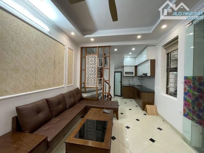 BÁN NHÀ ĐẸP THẠCH CẦU CHỈ 4,8 TỶ - 6 TẦNG - GIÁ CỰC HIẾM