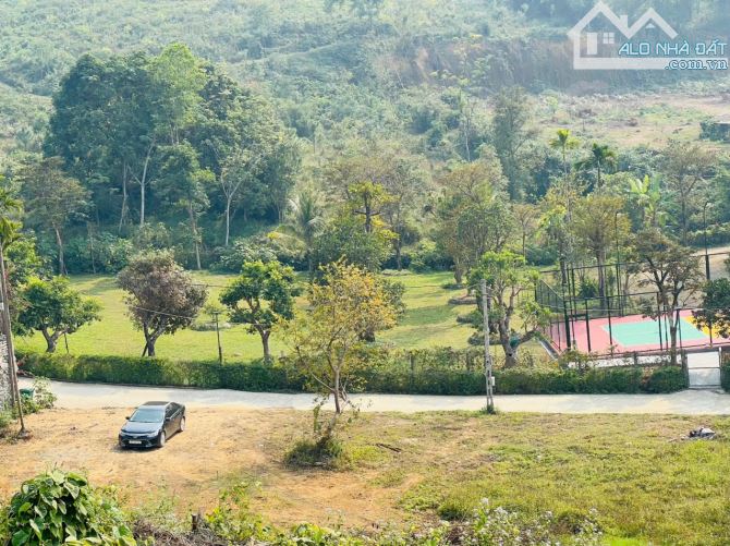 CHỈ 8 TRIỆU/M2 LƯNG TỰA NÚI, KHU QUẦN THỂ HÀ NỘI NGHỈ DƯỠNG
