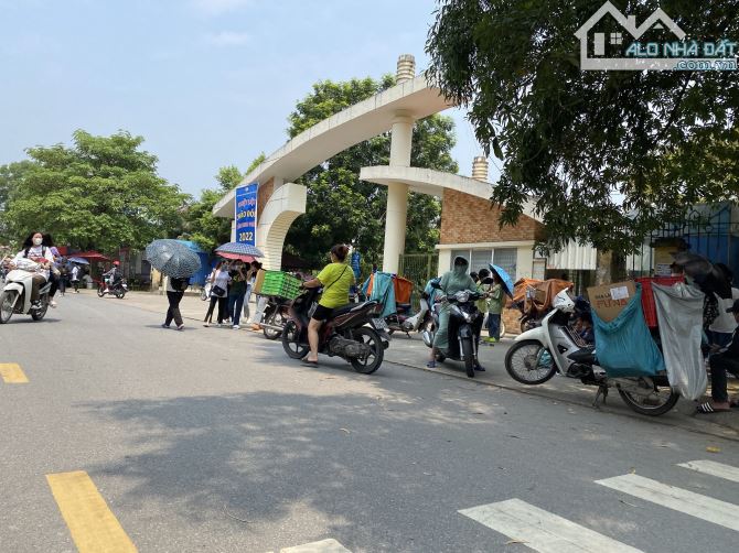 90M2 ĐẤT GIÃN DÂN ĐA TIỆN/ĐẠI HỌC MAY HÀ NỘI ĐƯỜNG 6M, VỈA HÈ, KINH DOANH, GIÁ 5TỶ x