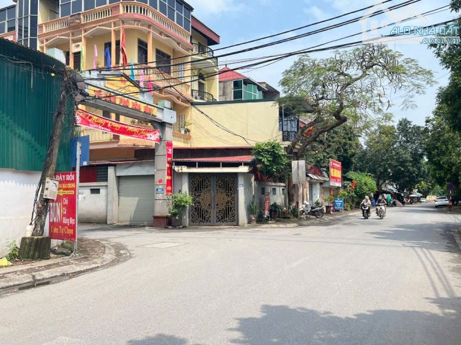 NHÀ ĐẸP DÂN XÂY - Ô TÔ TRÁNH - VIEW THOÁNG VĨNH VIỄN - TT YÊN VIÊN