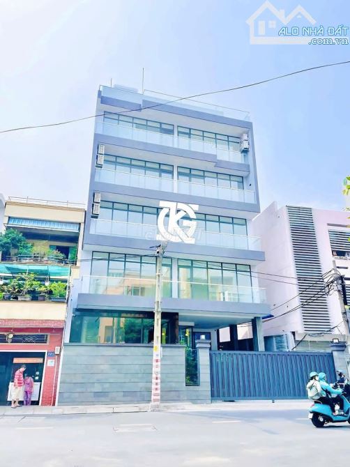Cho thuê nhà mặt tiền 233 Nguyễn Trọng Tuyển, Phường 8, Quận Phú Nhuận,TP Hồ Chí Minh