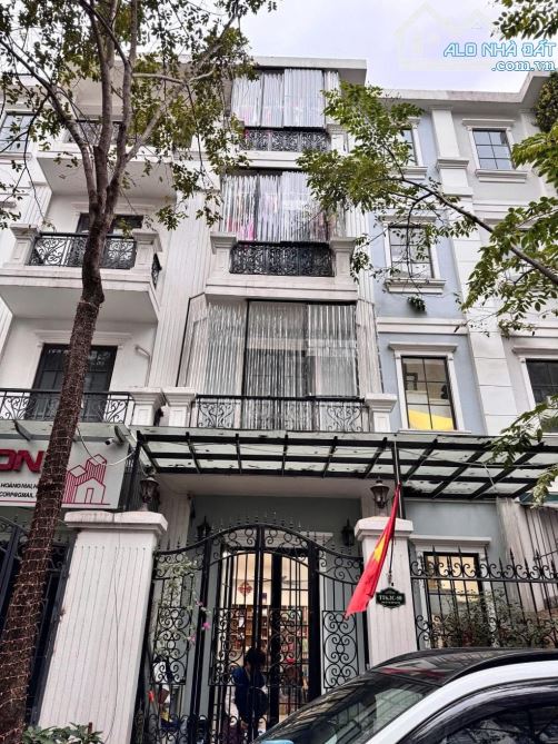 KĐT Đại Kim - Hoàng Mai 66.7m x 5 tầng, mặt tiền 5.9m, giá 24.5 tỷ thương lượng