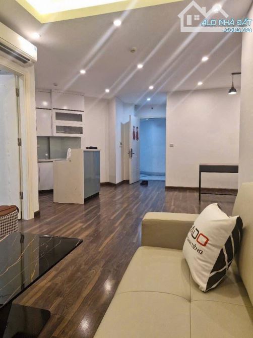 Cho thuê CC Eco City Việt Hưng 12 triệu, 85m2, 3PN, 2WC, view đẹp!