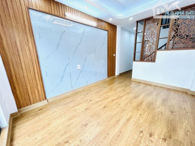 BÁN NHÀ BÙI QUỐC KHÁI, LINH ĐÀM, HOÀNG LIỆT 5 TẦNG 6.3 TỶ