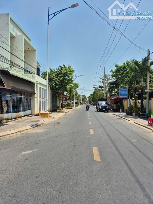 Cần bán 23.5 x 23,5 đất mặt tiền Trịnh Phong Đáng, Hoà Thành Tây Ninh