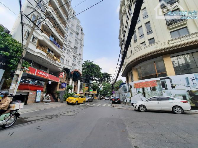Bán Gấp Tòa Nhà MT Cửu Long P.2 Quận Tân Bình, 9.4 x25m , hầm 8 tầng, 300tr/tháng, 81 tỷ