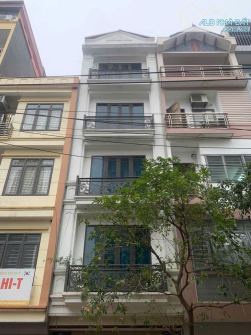CHO THUÊ NHÀ 5 TẦNG CỔNG ĐỒNG LA KHÊ GIÁ 20 TRIỆU, Ô TÔ, KINH DOANH VP