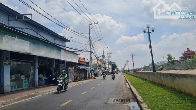 Bán đất tặng nhà MTKD Phú Định, Q. 8, 93m2, giá 7 tỷ thương lượng nhẹ