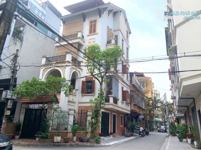 BÁN NHÀ PHỐ NGHĨA TÂN- Ô TÔ TRÁNH, LÔ GÓC- 110M2, MẶT TIỀN 8M_ GIÁ 24 TỶ