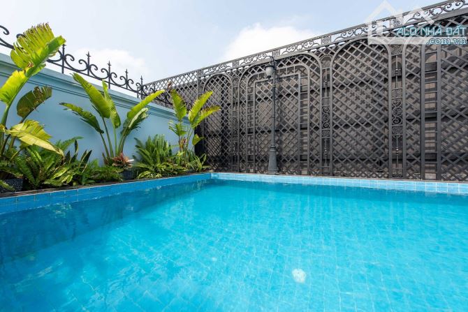 Bán khách sạn mặt phố Hàng Bông chỉ 330 tỷ, 345m2 x 15 tầng Vip, 98P, dòng tiền 45 tỷ/năm - 10