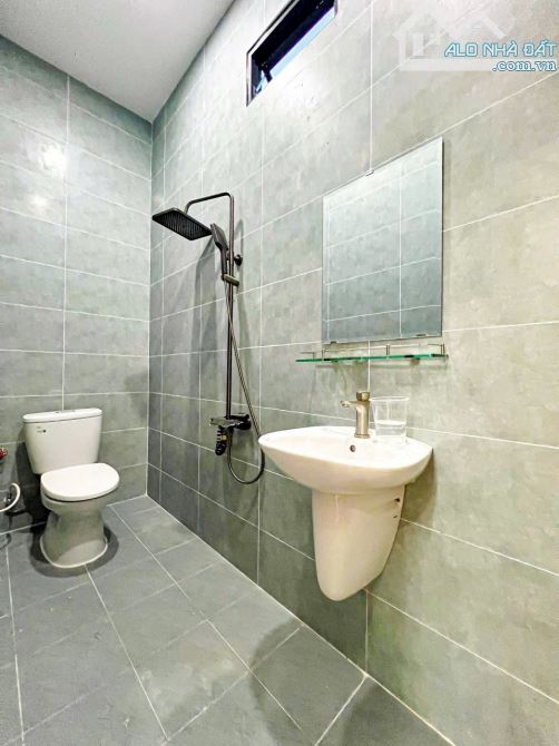 Chủ gửi. Nhà 2 lầu mặt tiền Bờ Kè Mạc Thiên Tích, TP. Cần Thơ. Cách chợ Xuân Khánh 100m - 11