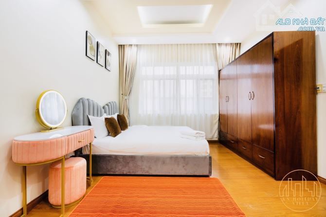 Bán Biệt Thự 3 Tầng 200m2(10mx20m) Ngay Song Hành,An Phú,Quận 2-Giá 60 Tỷ TL