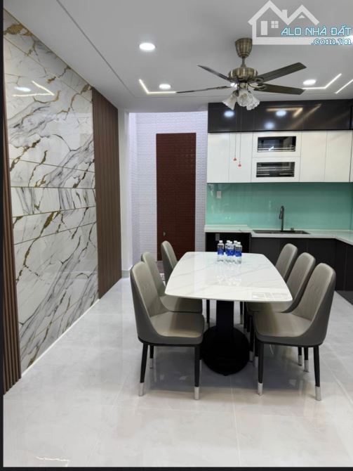 Bán Nhà Đẹp Khu VIP Quận 12 - 4 x 16 - 5 Tầng - Full Nội Thất Mới 100% - XH Thông Khắp Nơi - 1