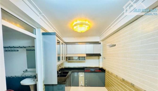 Bán nhà 3 tầng ngõ Tô Hiệu giá chỉ 3,15 tỷ - 1