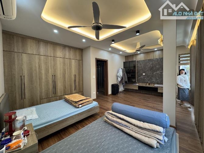 Bán nhà riêng Vĩnh Hưng. Lô góc sáng thoáng, ngõ rộng thênh thang, vài bước ra phố - 1