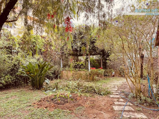631m2  _ VILLA SÂN VƯỜN SIÊU XINH ĐẸP GẦN HỒ XUÂN HƯƠNG - 1