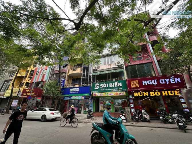 Mặt phố Nguyên Hồng 5 tầng vỉa hè rộng kinh doanh - 1