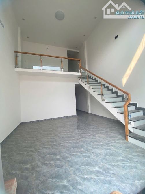 Chủ bể nợ bán gấp nhà ngay khu dân cư Giáp Trường Lái Bửu Long - 1