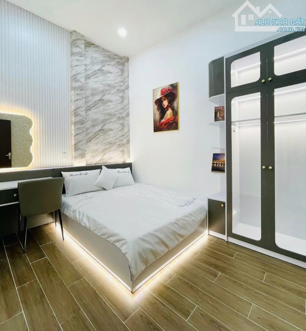 Chính chủ bán nhà Bùi Thị Xuân, P.2, Tân Bình. giá: 3 tỷ 350 / 49,5m2. 1T1L. Sổ hồng riêng - 1