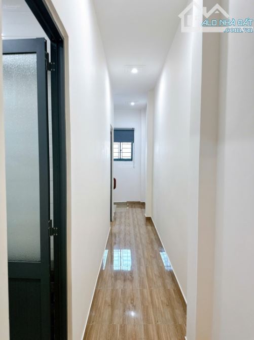 NHÀ KIỆT CHỐN BÌNH YÊN GIỮA LÒNG THÀNH PHỐ - THIẾT KẾ PHONG CÁCH HIỆN ĐẠI ĐẦY ĐỦ TIỆN NGHI - 1
