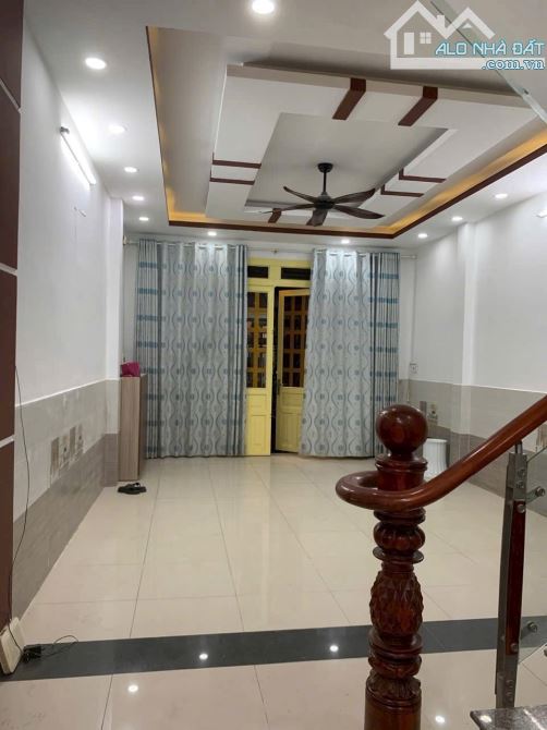 Bán nhà sổ riêng 1 trệt 1 lầu ở bình hưng hoà giá 3,9 tỷ - 1