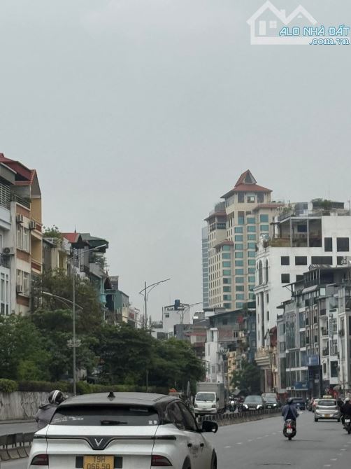 MẶT ĐƯỜNG NGHI TÀM TÂY HỒ - VỊ TRÍ ĐẸP VỈA HÈ ĐÁ BÓNG KINH DOANH. DT 392M2 GIÁ CHÀO 21X TỶ - 1