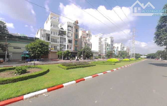Bán nhà mặt tiền Song Hành, ngang 8 dài 19m, với giá 19 tỷ 5, Q.6 - 1