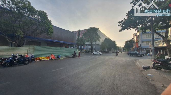 CHO THUÊ MẶT BẰNG_GÓC 2 MẶT TIỀN_TRUNG TÂM THƯƠNG MẠI BÀ RỊA - 1