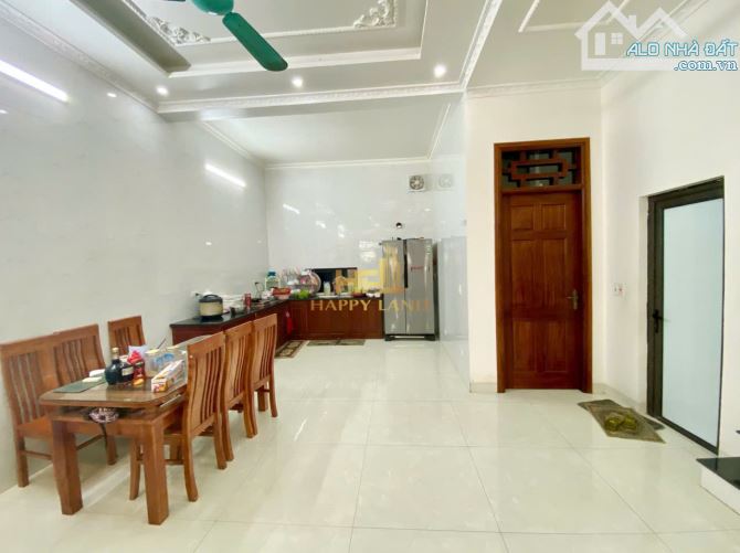 bán nhà 3 tầng ngõ đường hoàng quốc việt - ninh khánh - 1
