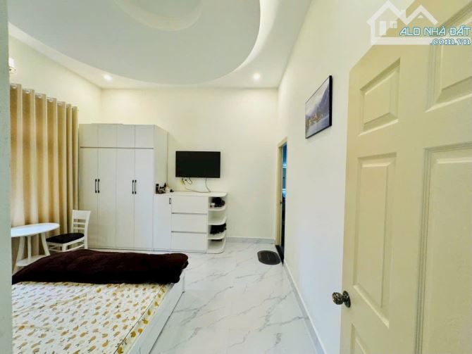 Bán villa 202m2 phường 8 đà lạt 8,8 tỷ khu nhiều villa biệt thự nghỉ dưỡng - 1