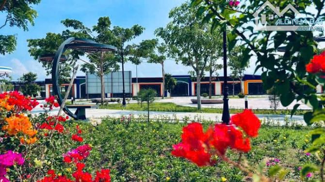 NHÀ LIÊN KỀ VIEW BIỂN VỚi KHÔNG GIAN SỐNG LÝ TƯỞNG, HIỆN ĐẠI & ĐẲNG CẤP CHỈ 18TR/M2 - 1