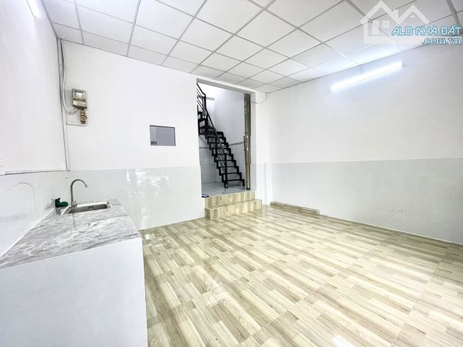 🚗 BÁN GẤP NHÀ HẺM XE HƠI NGUYỄN TRÃI, QUẬN 1 - 50m2 - 2 TẦNG, GIÁ 8.5 TỶ! 🚗 - 1