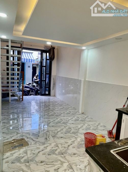 BÁN NHÀ THÁI THỊ GIỮ NAM LÂN HÓC MÔN 1TY150 - 1