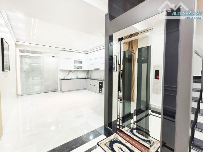 Nhà đẹp xây mới Tuyến 2 Văn Cao. DT( 5m x 15m = 75m2 ) x 6T Thang Máy - 1
