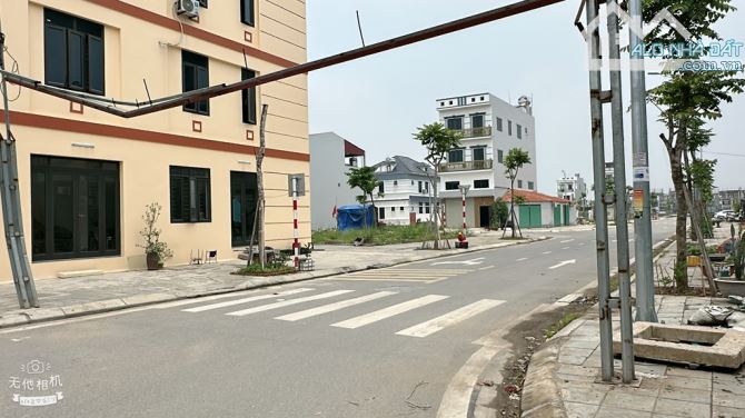 LÔ ĐẤT  VỊ TRÍ VÀNG TRUNG TÂM MÊ LINH – 2 MẶT THOÁNG – VỈA HÈ RỘNG – 15.9 TỶ - 1