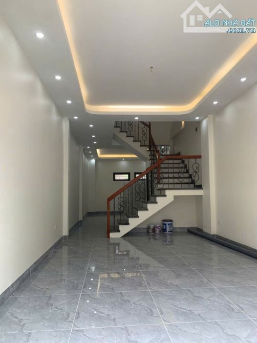 Bán nhà 3 tầng mới đường ô tô đi khu Khả Lễ, phường Võ Cường, giá 4,85 tỷ - 1