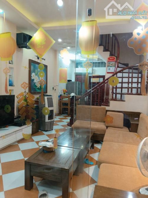 BÁN NHÀ PHỐ THÁI HÀ ĐỐNG ĐA 45M x 5 TẦNG x MT 4M ,NGÕ RỘNG ,CÁCH 1 NHÀ Ô TÔ TRÁNH - 1