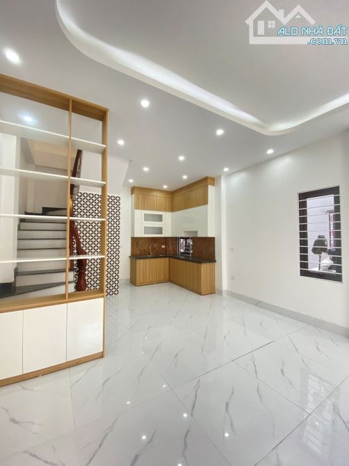 Gần ngay  Ql6 đúng  ,nhà mới tinh 5 tầng tại Biên Giang - Hà Đông , ô tô đỗ ,giá - 1