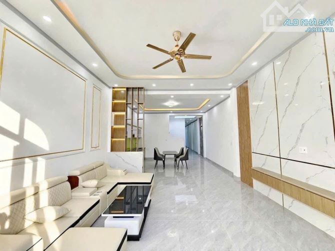 CHỦ NHÀ CẦN TIỀN BÁN GẤP NHÀ CẤP 4 VỪA XÂY CHỈ 1TY350 - 1