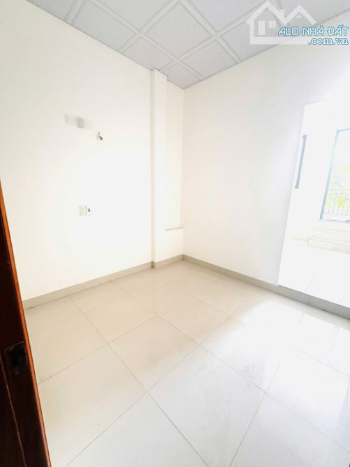 NHÀ 2 TẦNG KIỆT OTO 393 BÙI THỊ XUÂN - TP HUẾ - 1