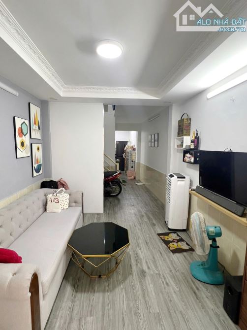 Nhà hẻm thông gần mặt tiền Nguyễn Duy P9Q8 - 1