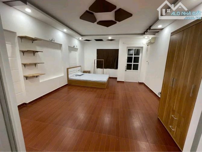 Cho thuê nhà riêng 193 Văn Cao - 4 phòng ngủ đầy đủ đồ - ô tô đỗ cửa - 1