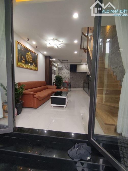 Bán nhà 3 mê kiệt Nguyễn Phước Nguyên, 3 phòng ngủ sạch đẹp - 1
