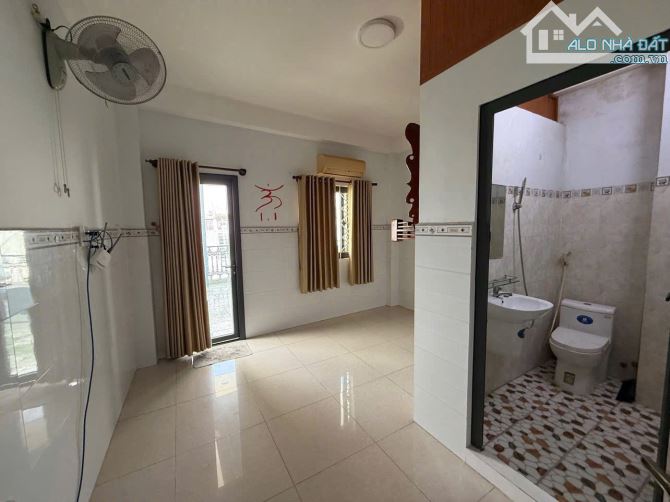 ✨ NHÀ VỊ TRÍ ĐẸP DIỆN TÍCH ĐẸP, GIÁ TỐT, 74M2 (Ngang 4.2M/ Nở Hậu 4.5M x Dài 18M) - 7,5 TỶ - 12